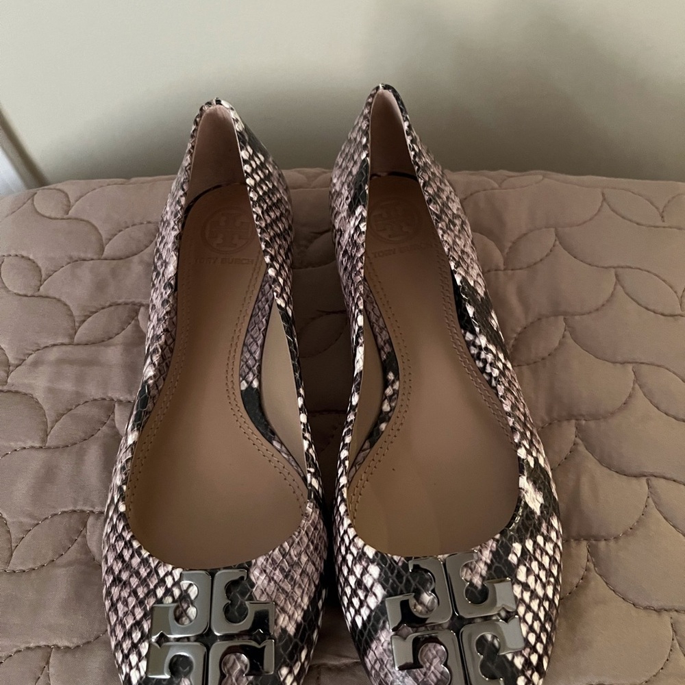 Tori Burch snakeskin flat.